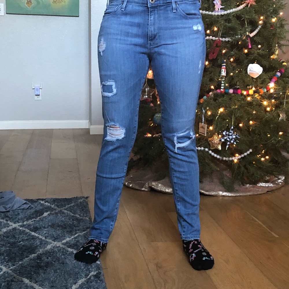 AG Skinny Jeans Distressed details